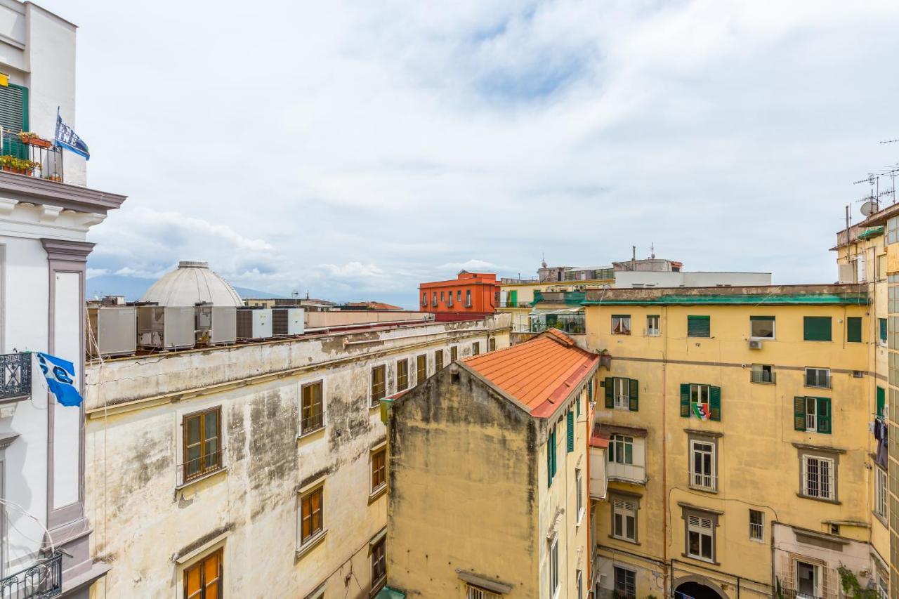 Апартаменти Jude'S Roof At Chiaia Неаполь Екстер'єр фото